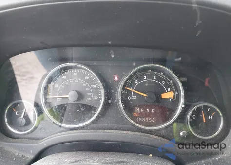 2015 Jeep Compass Latitude z USA, uszkodzony, nr VIN 1C4NJDEB8FD151898